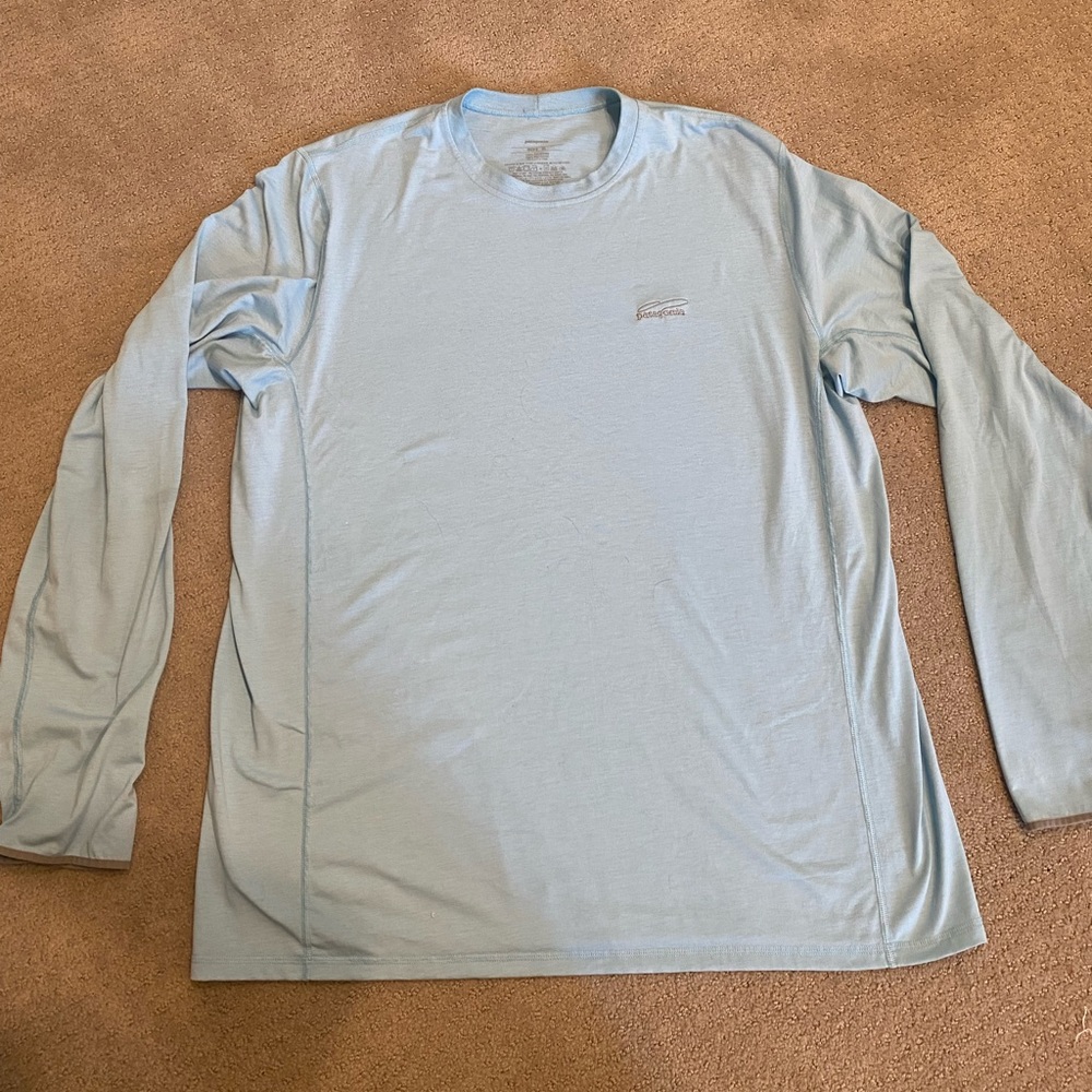 Men’s light blue long sleeve Patagonia shirt